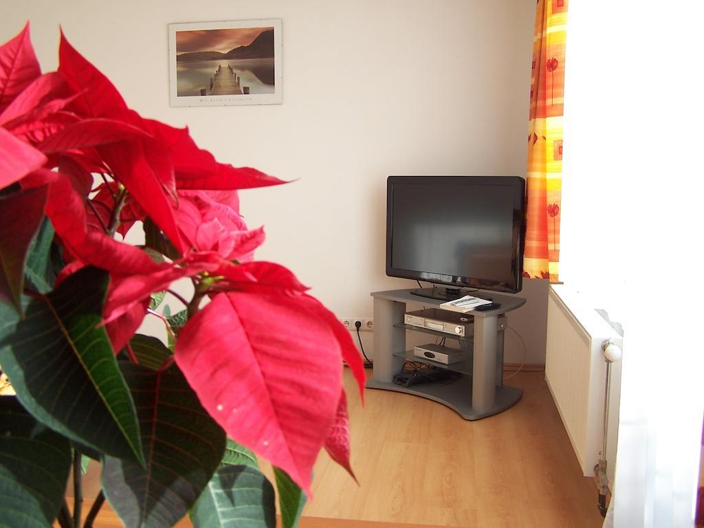 Akacia Apartment - Free Inside Parking, 2 Bedrooms, Garden, Next To Centre Βουδαπέστη Δωμάτιο φωτογραφία