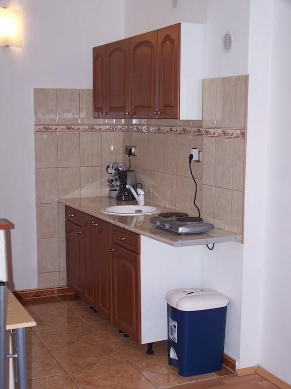 Akacia Apartment - Free Inside Parking, 2 Bedrooms, Garden, Next To Centre Βουδαπέστη Δωμάτιο φωτογραφία